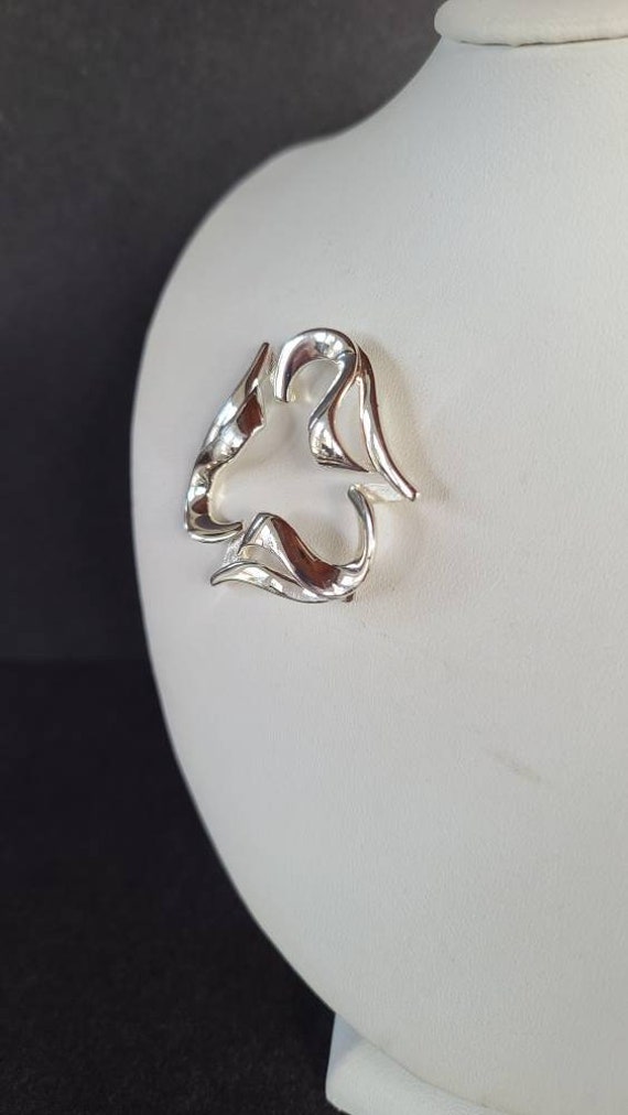 Monet Silver Triangular Brooch - image 6