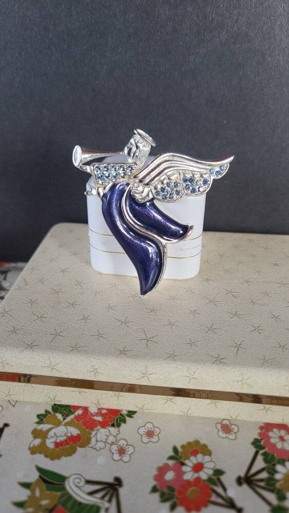 Vintage Angel Trumpet Brooch