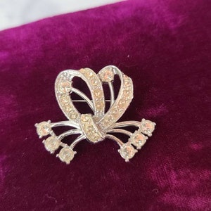 Vintage Heart With Streamers Brooch