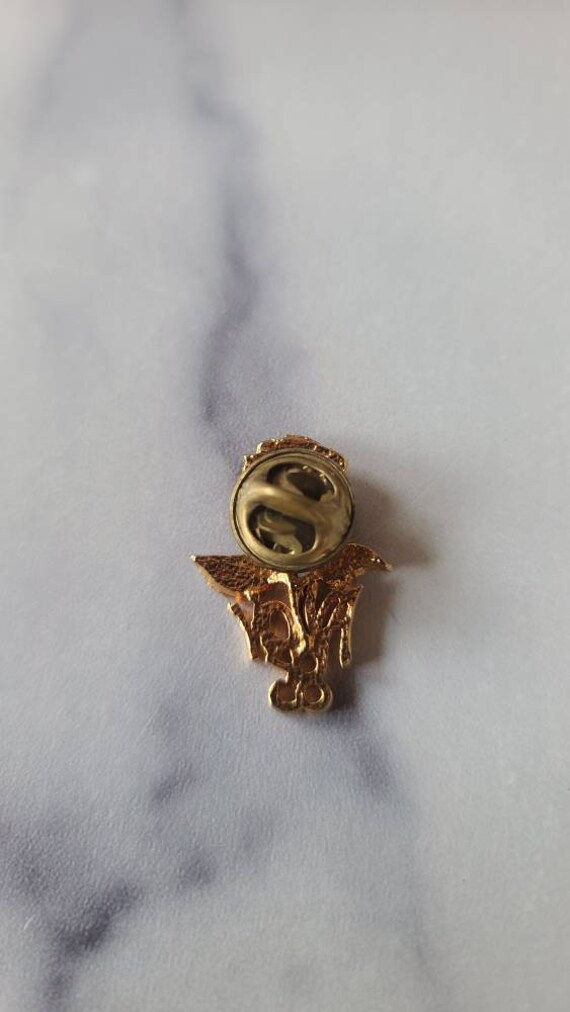 Vintage Gold Avon '85 Rose Pin - image 9
