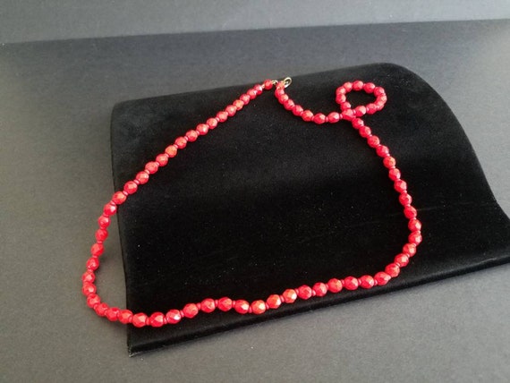 Cherry Red Single Strand Beaded Necklace, Faceted… - image 7
