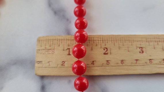 Cherry Red Beaded Necklace - image 10