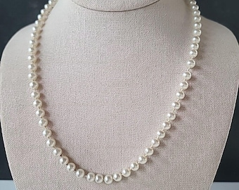 Vintage Faux Pearl Beaded Necklace, READ