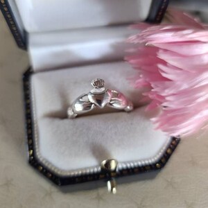 Glencara Rose Gold Irish Claddagh Ring 925 Silver Claddagh Ring