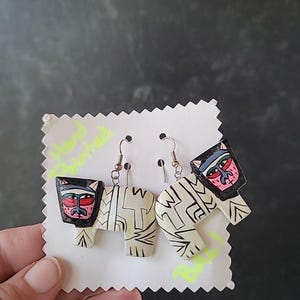 Painted Wooden Dangling Cat Earrings Vintage Costume Jewelry New Old Stock