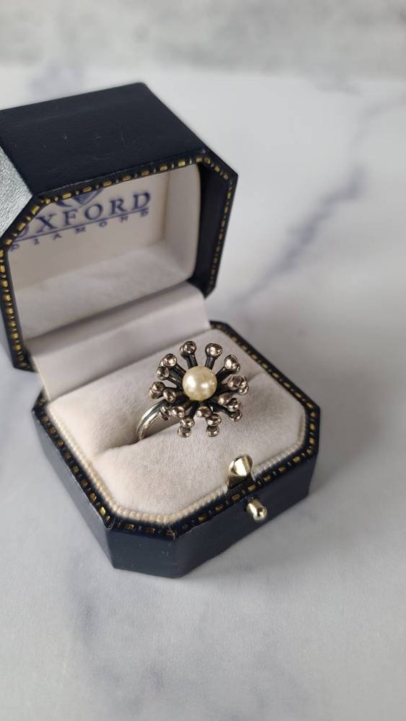 Beau Sterling Pearl Floral Ring - image 2