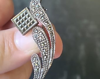 925スターリングシルバー マーカサイト 花柄ブローチ ヴィンテージ