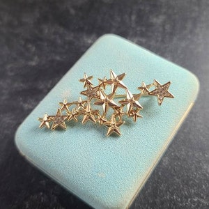 Gold Star Rhinestone Brooch