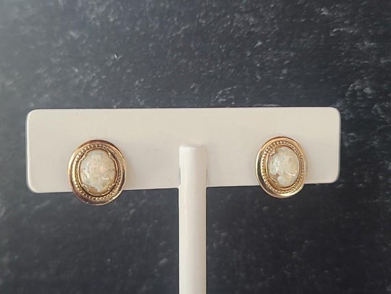 Amco 14K Gold Filled Floating Opal Screwback Earrings Vintage View 2
