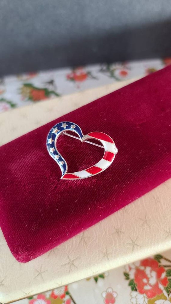 Vintage Avon American Flag Heart Brooch