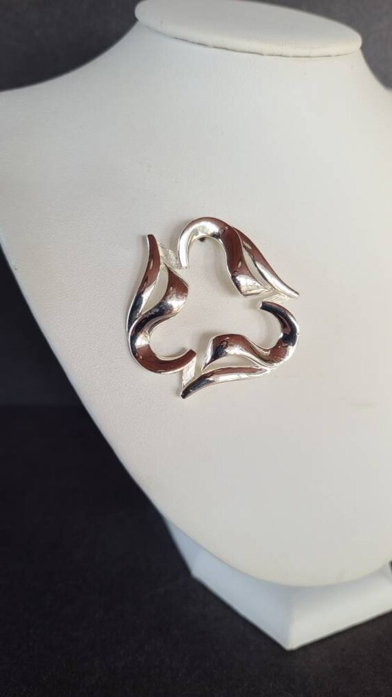 Monet Silver Triangular Brooch - image 3