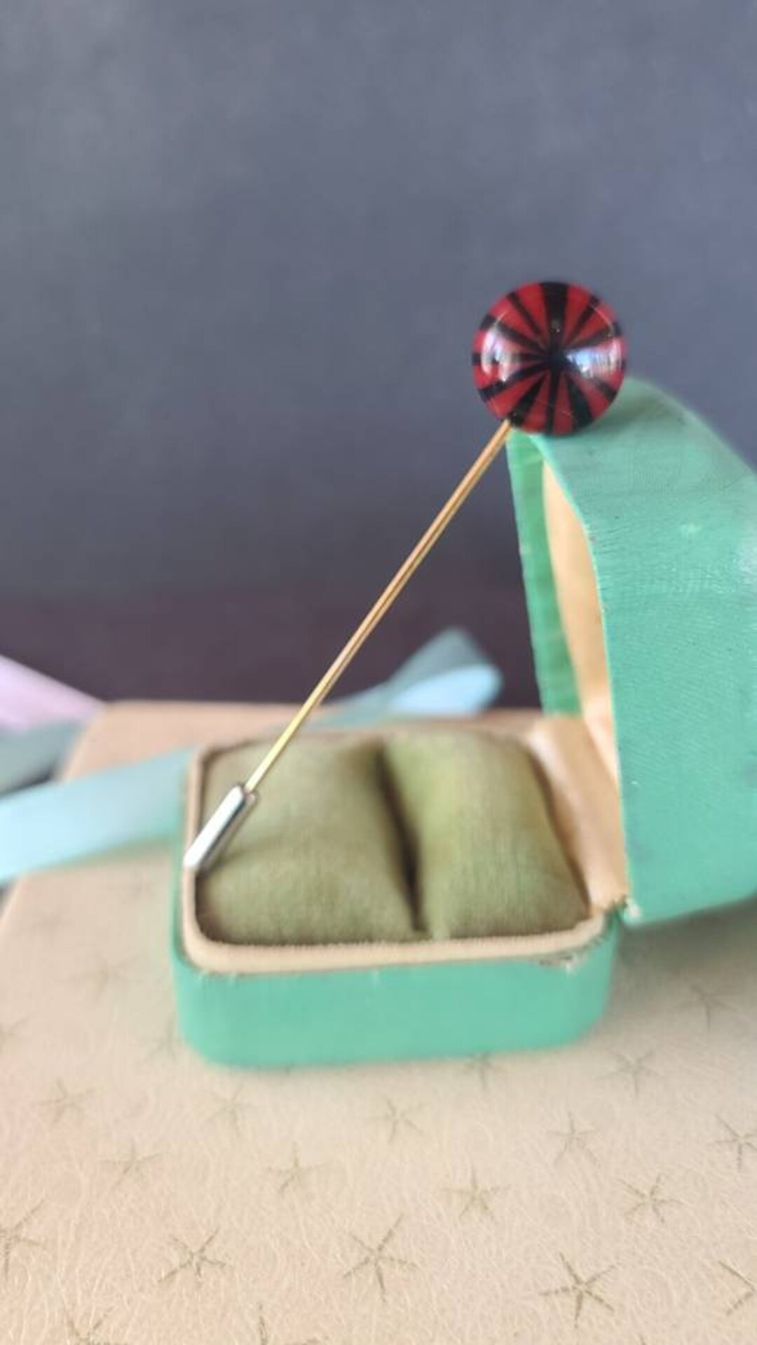 Red and Black Pin Wheel Stick Pin - Etsy