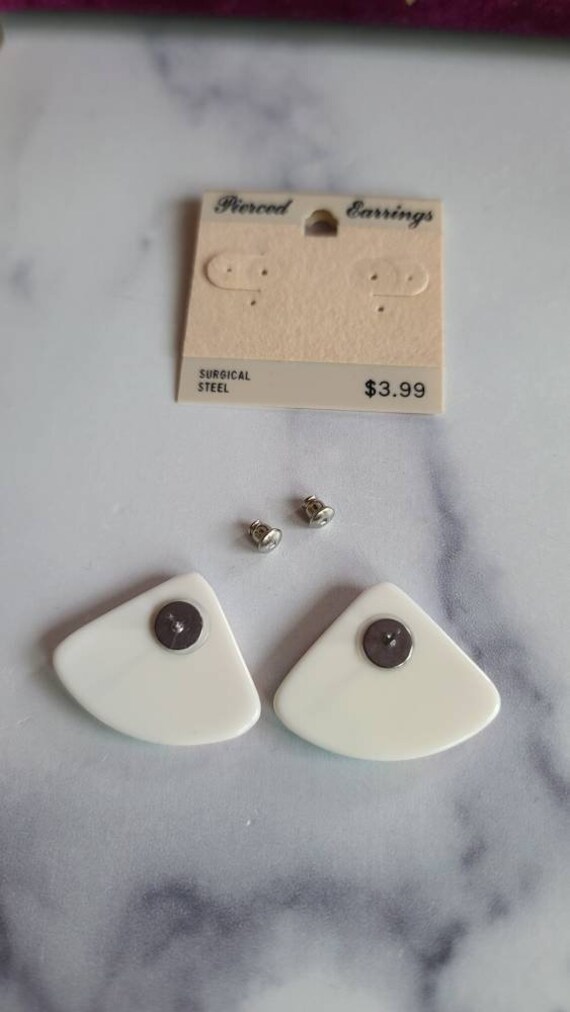 Pastel Plastic Triangular Stud Earrings - image 8