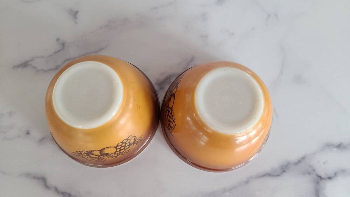 Pyrex Fruit Themed Mixing Bowls Set of 2 - Etsy