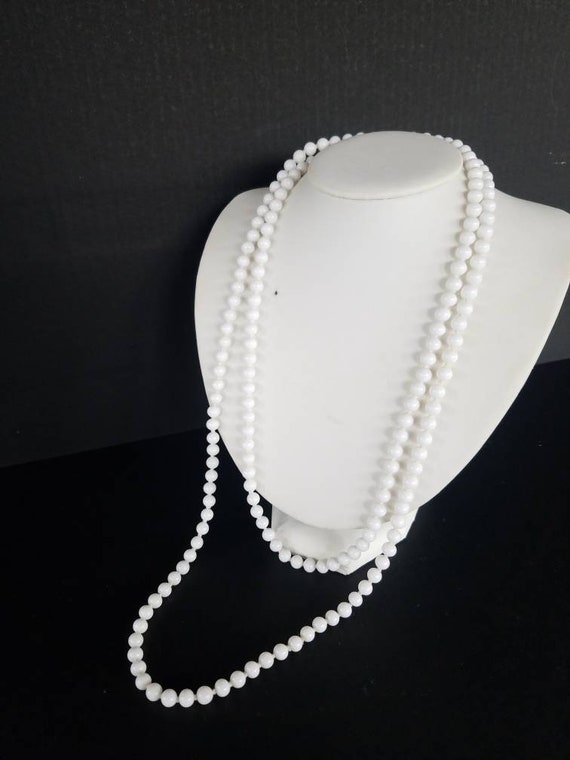 Vintage Japanese White Beaded Necklace