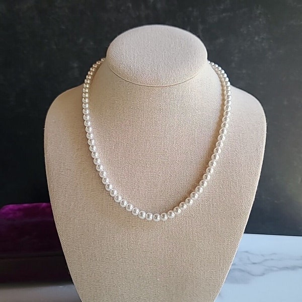 Iridescent Faux Pearl Beaded Necklace Vintage