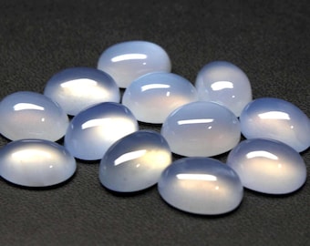 10 błękitnych kaboszonów chalcedonowych: gładkie owalne kamienie szlachetne (14 x 10 mm)