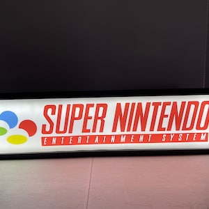 Placa retroiluminada Super Nintendo snes 8x29”