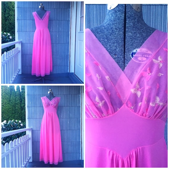 Vintage womans pink Vanity Fair chiffon and nylon