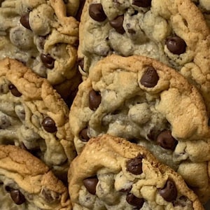 Bakery Style Chocolate Chip Cookies - Large Cookies - Shipping Cost Included