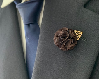 Fleur de feuille d’or faite à la main brun foncé, épinglette à revers artisanale, broches à épingle boutonnière de mode Hommes Femmes Mariage Business Party Accessories