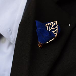 Royal Blue Handmade Gold Leaf Flower Handcrafted Lapel Pin Fashion Boutonniere Pin Brooches For Men Women Wedding Business Party Accessories