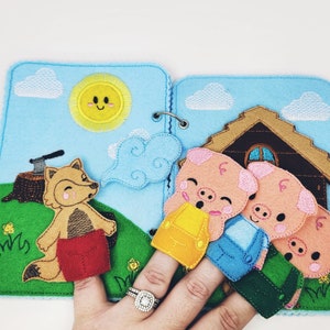 Three Little Pigs Felt Quiet Book: Finger Puppets & Props