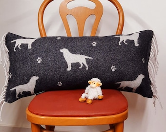 Uan Wool: Wool Black & Grey Dog Cushion