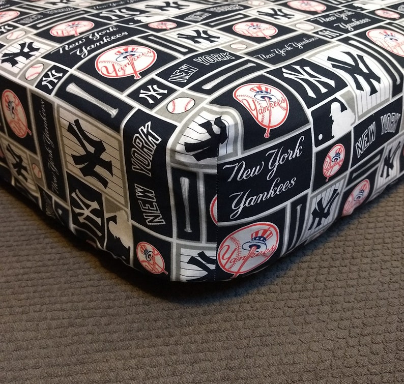 New Sale 70 Off York Yankees Cotton Fitted Sheet Chan Pack Play 39 N