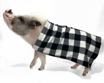 Easy-on Elastic Fleece Cloak with Leash Hole, Mini Pig Clothes, Pet Sweater, Clothing for Pot Belly Pigs