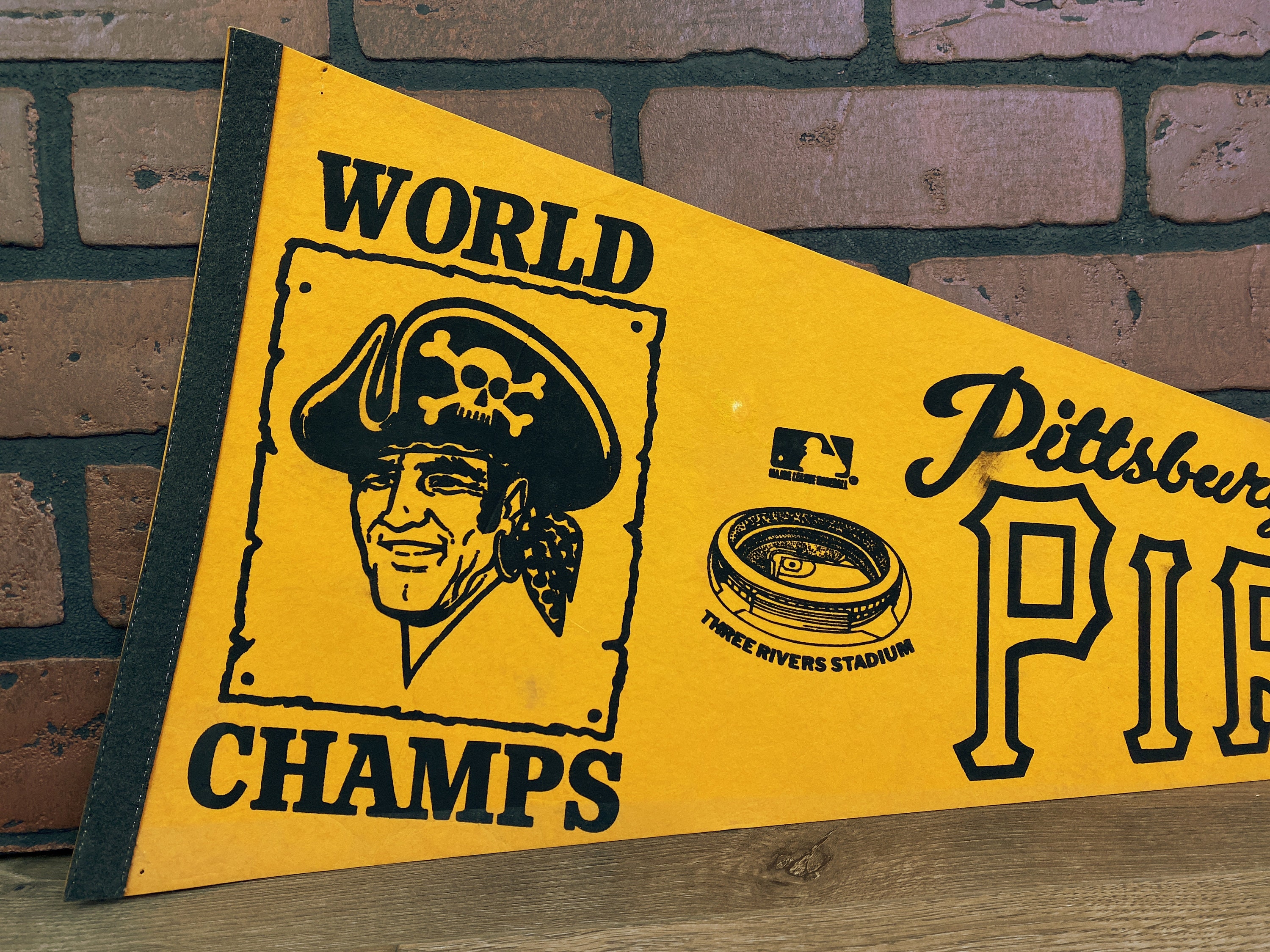 1979 Pittsburgh Pirates World Series Champions MLB Large 
