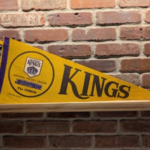 1970s Los Angeles Kings NHL Large Vintage Pennant - Authentic Sports Memorabilia