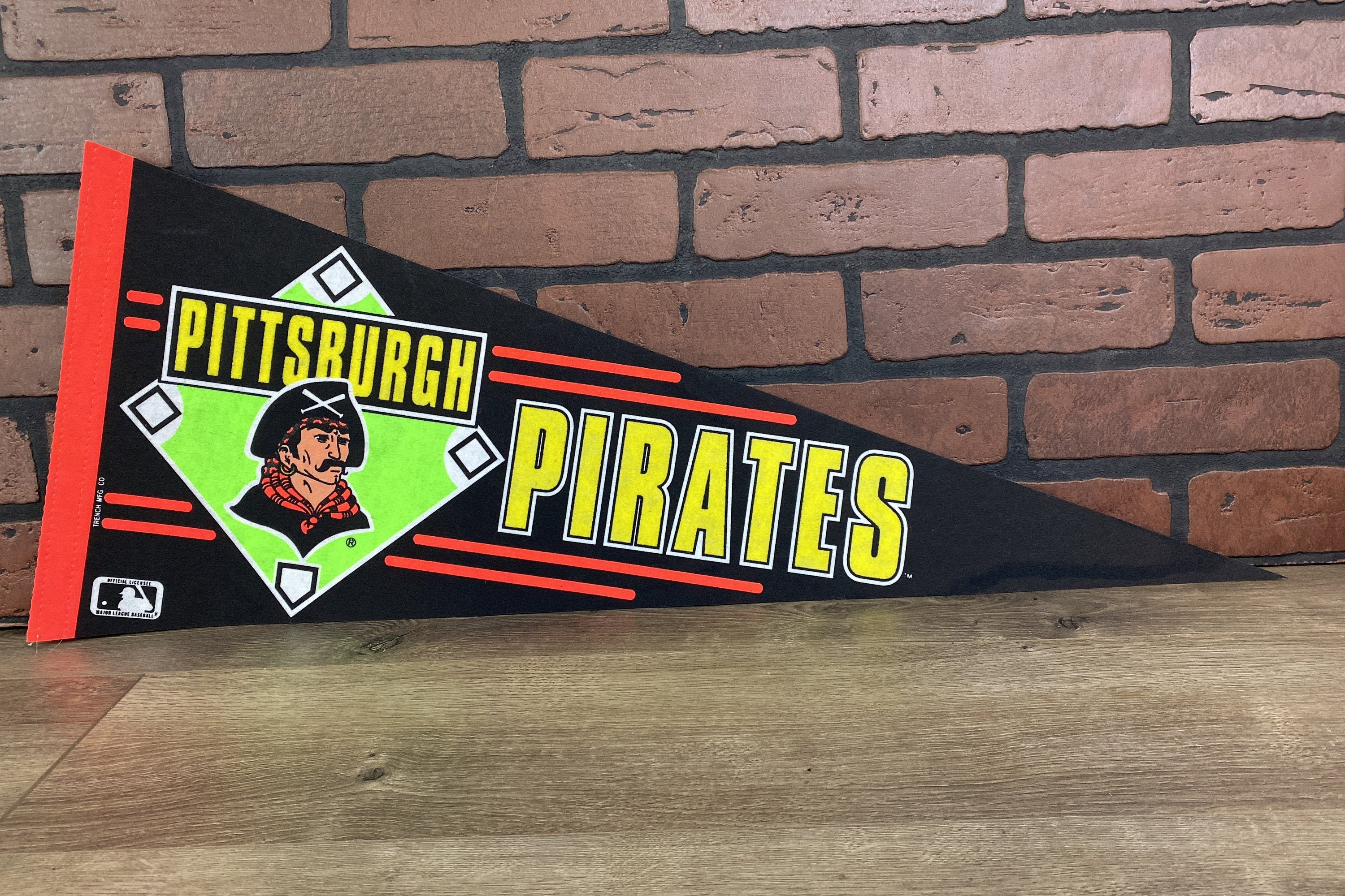 PITTSBURGH PIRATES VINTAGE 1980'S 100 YEARS MLB PENNANT