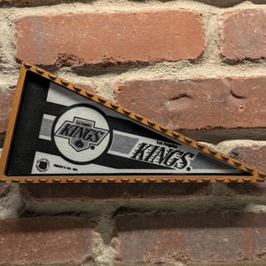 Framed 1990s Los Angeles Kings LA Kings NHL Vintage Mini Pennant– Authentic Sports Memorabilia