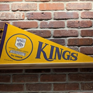 1970s Los Angeles Kings NHL Large Vintage Pennant – Authentic Sports Memorabilia