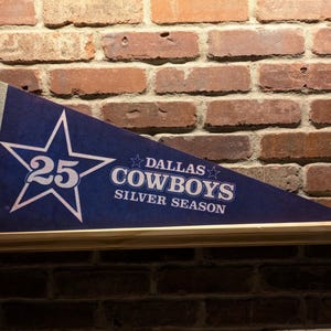 1985 Dallas Cowboys 25th Anniversary NFL Large Vintage Pennant – Authentic Sports Memorabilia
