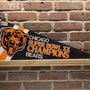 1980s Chicago Bears Super Bowl XX 1986 NFL Large Vintage Pennant - Authentic Sports Memorabilia
