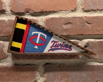 Gerahmte 1970er Jahre Minnesota Twins MLB Vintage Mini Wimpel - authentische Sport-Erinnerungsstücke