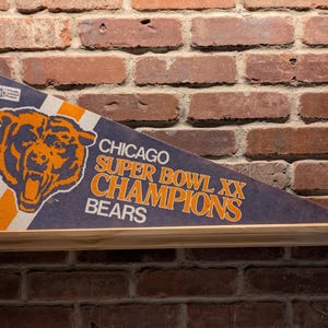 1980s Chicago Bears Super Bowl XX 1986 NFL Large Vintage Pennant - Authentic Sports Memorabilia