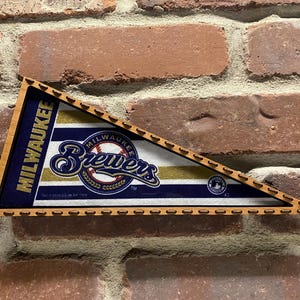 Ingelijste jaren 90 Milwaukee Brewers MLB vintage mini-wimpel – Authentieke sportmemorabilia