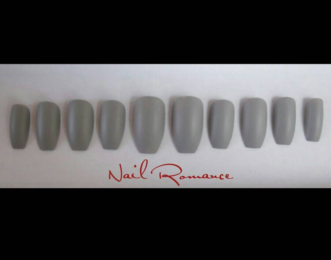 Featured image of post View 24 Light Grey Short Coffin Nails