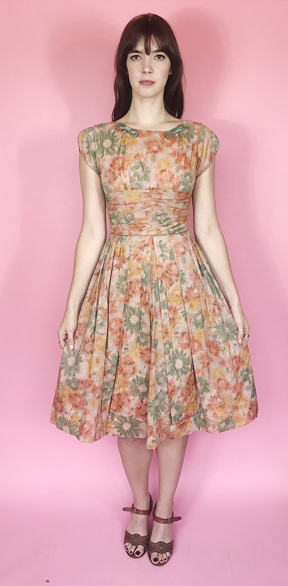 Vintage 1950s floral dress - image 2