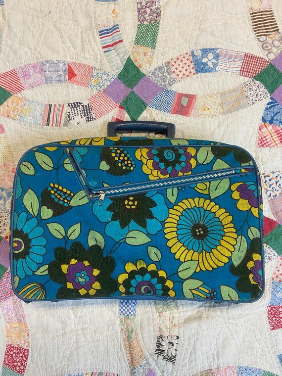 Vintage 1960s Mod Floral Soft Shell Suitcase Made… - image 2