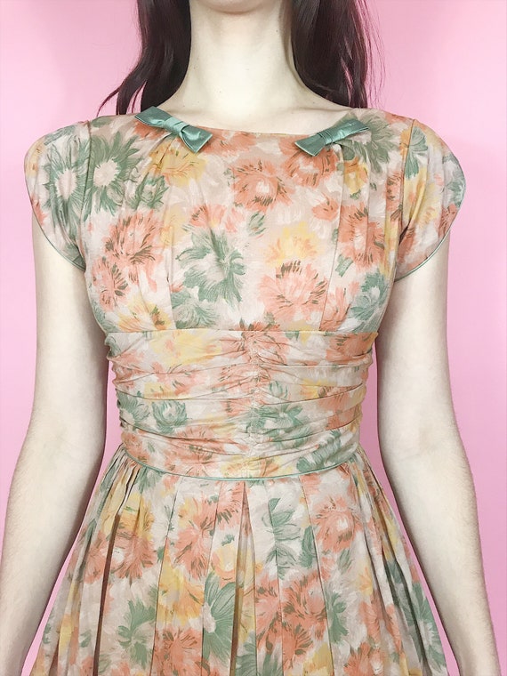 Vintage 1950s floral dress - image 5