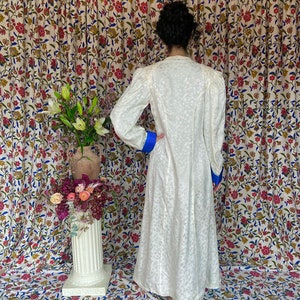 Vintage Divine 1940s “Le Smoking” coat/robe image 4