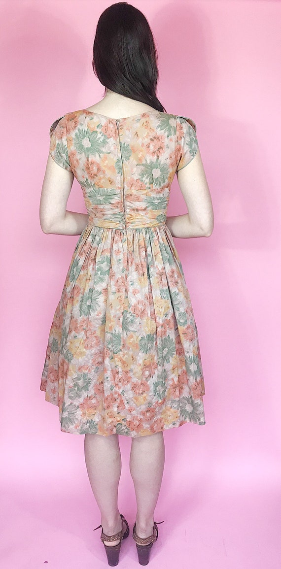 Vintage 1950s floral dress - image 4