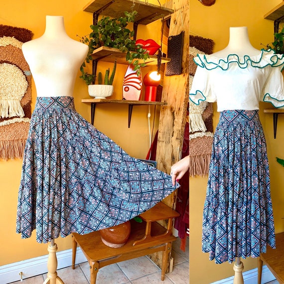 Vintage 1950s Circle Skirt Polished Cotton - image 1