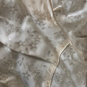 Vintage Divine 1940s “Le Smoking” coat/robe image 5
