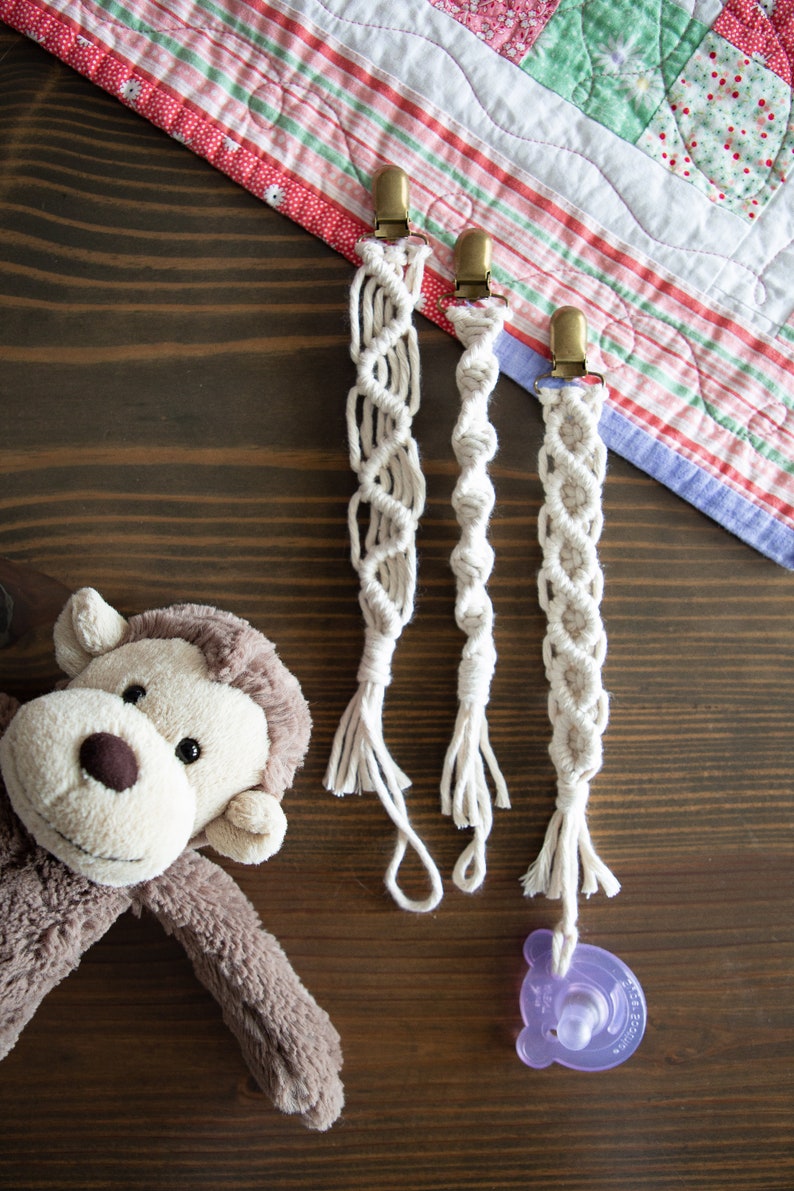 Macrame Pacifier Clip Baby Shower Gift Makramé Baby Decor Etsy