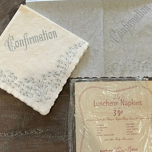 Tovaglioli vintage per pranzo in carta "Conferma" con vite a foglia grigia e design floreale in rilievo / Set di tovaglioli retrò di 16 in confezione originale